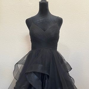 Ball-Gown/Princess V-Neck Asymmetrical Tulle Prom Dresses